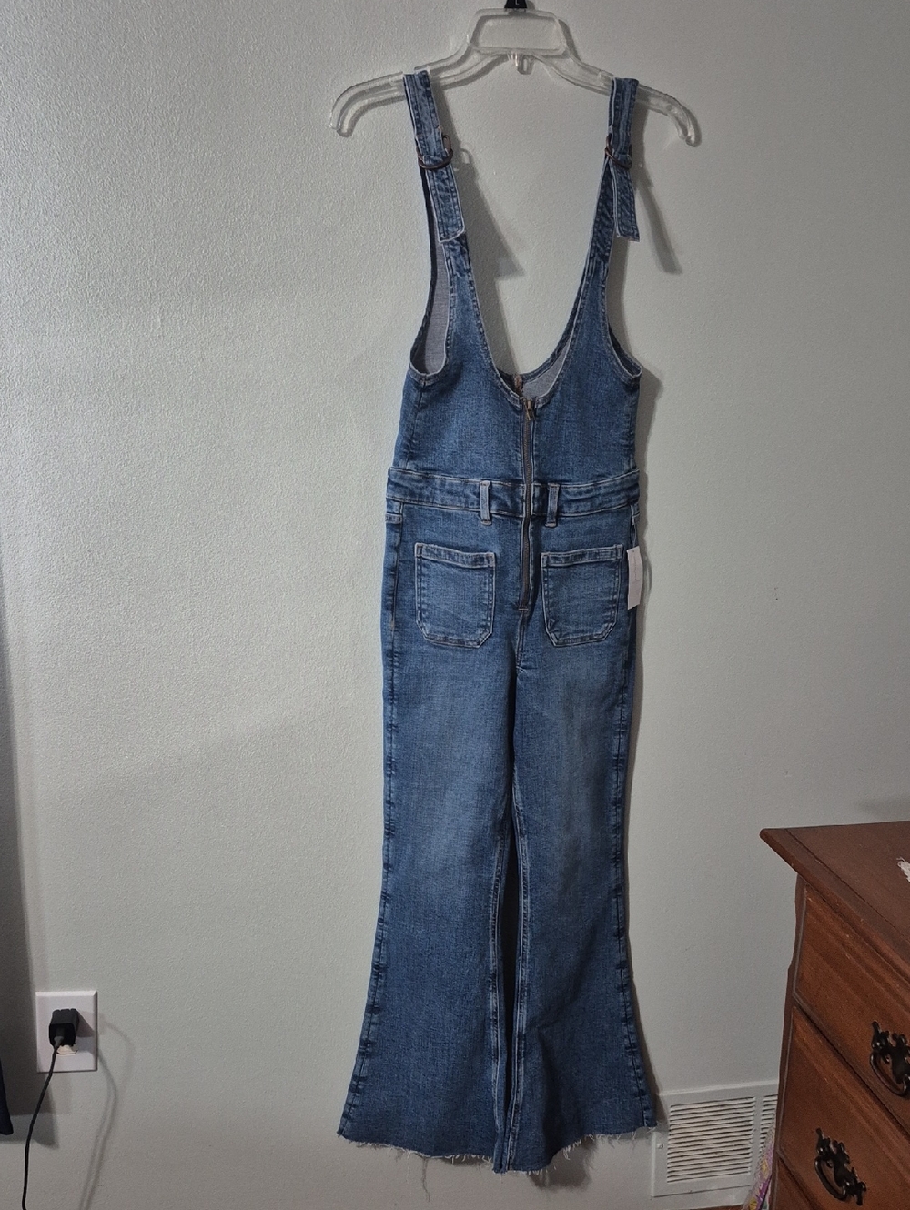NWT American Eagle Tomgirl Flare Women's Overalls Size 6 Short